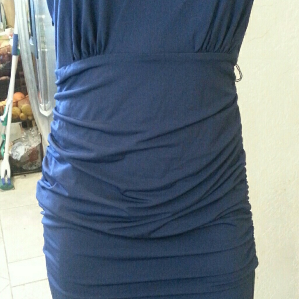 Kimi + Kai Lana Ruched maternity dress - Picture 2 of 4